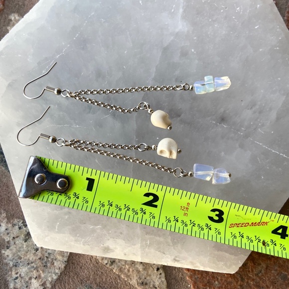 White Skull & opalite stainless steel earrings - Picture 10 of 15